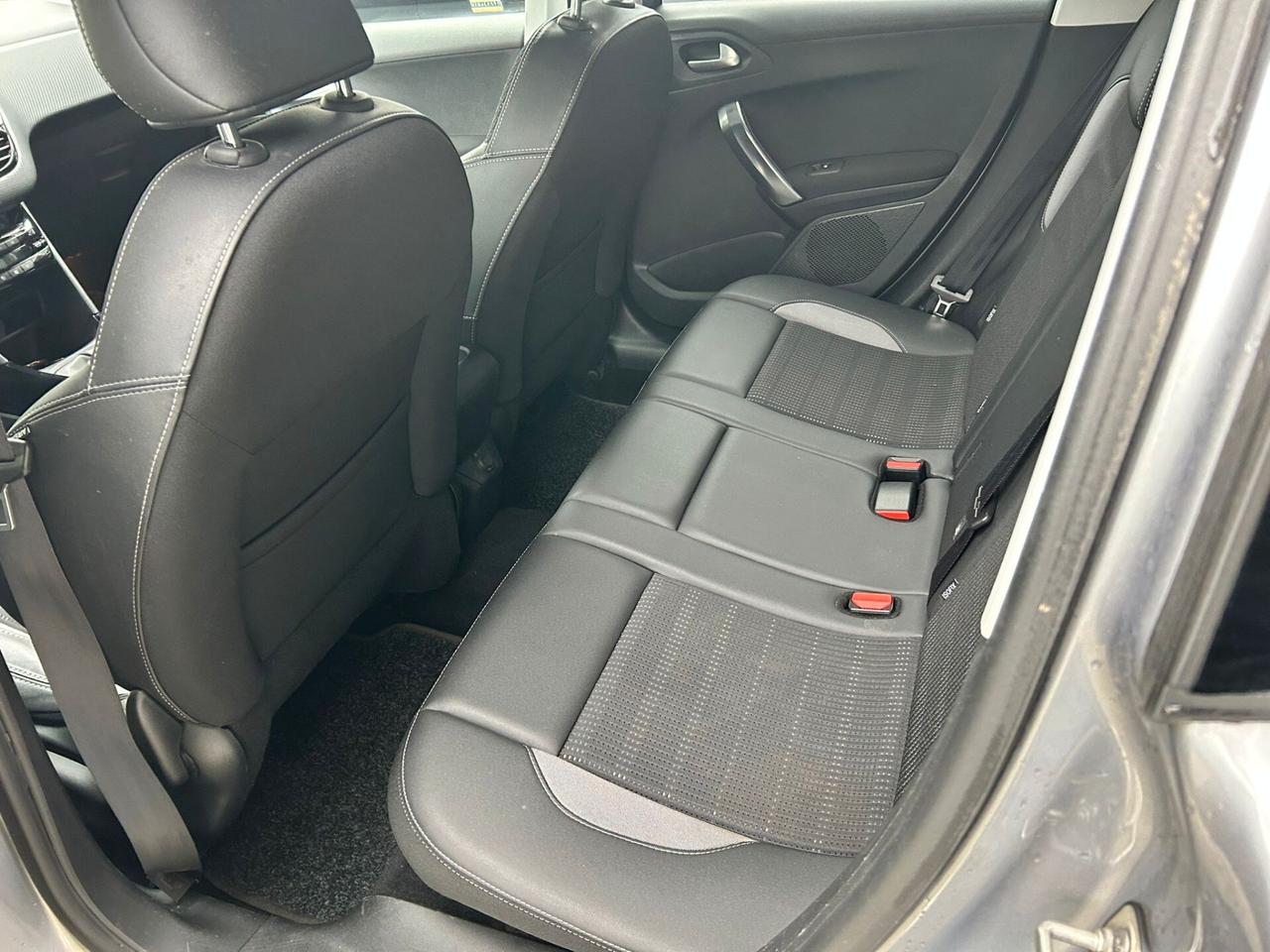 Peugeot 2008 PureTech 82 Allure