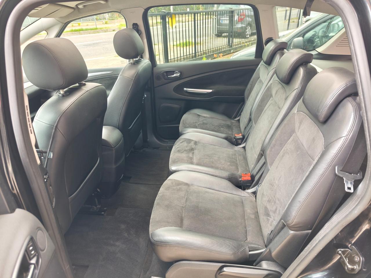 Ford S-Max 2.0 TDCi 140CV Titanium