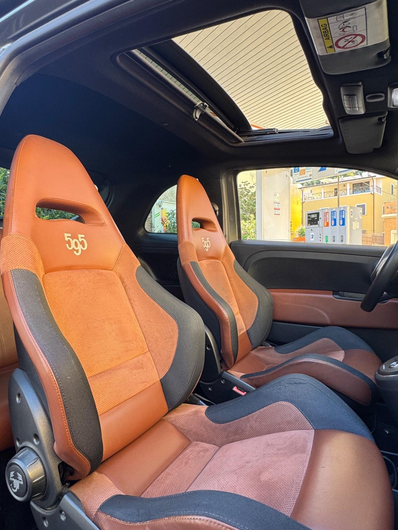 Abarth 595 1.4 T-Jet 160 CV MTA Competizione SABELT