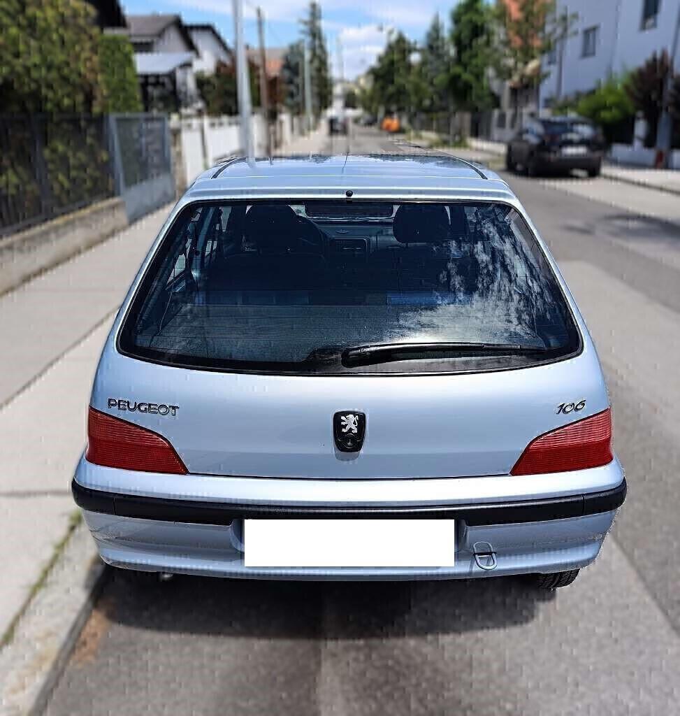 Peugeot 106