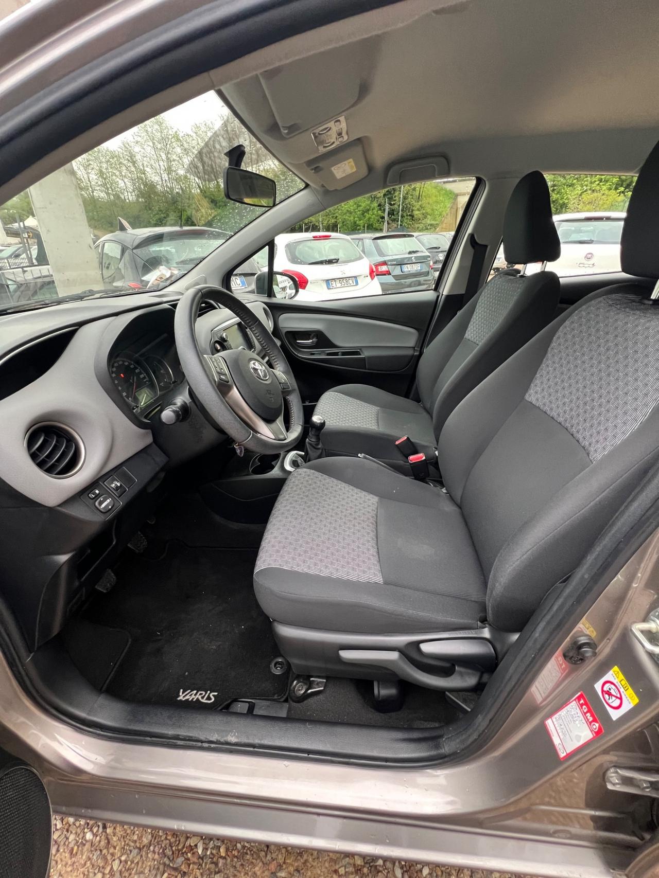 Toyota Yaris 1.0 5 porte