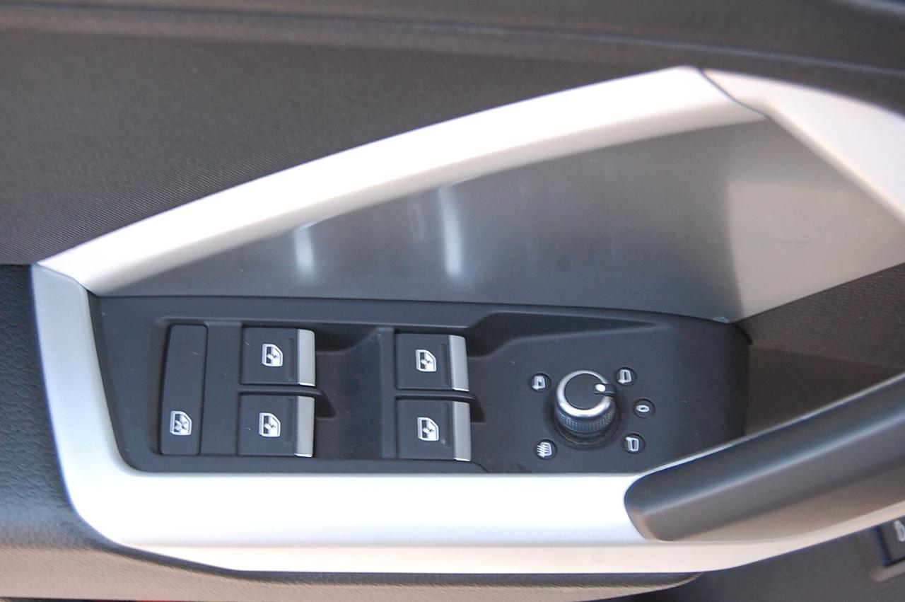 Audi Q3 35 TDI S tronic Business