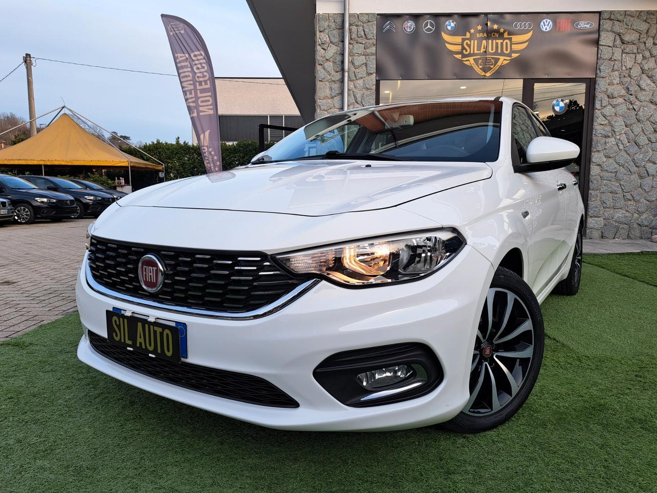 Fiat Tipo 1.6 Mjt 4 porte Lounge/120 CV