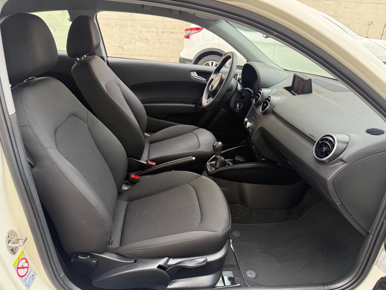 Audi A1 1.2benzina - 2013
