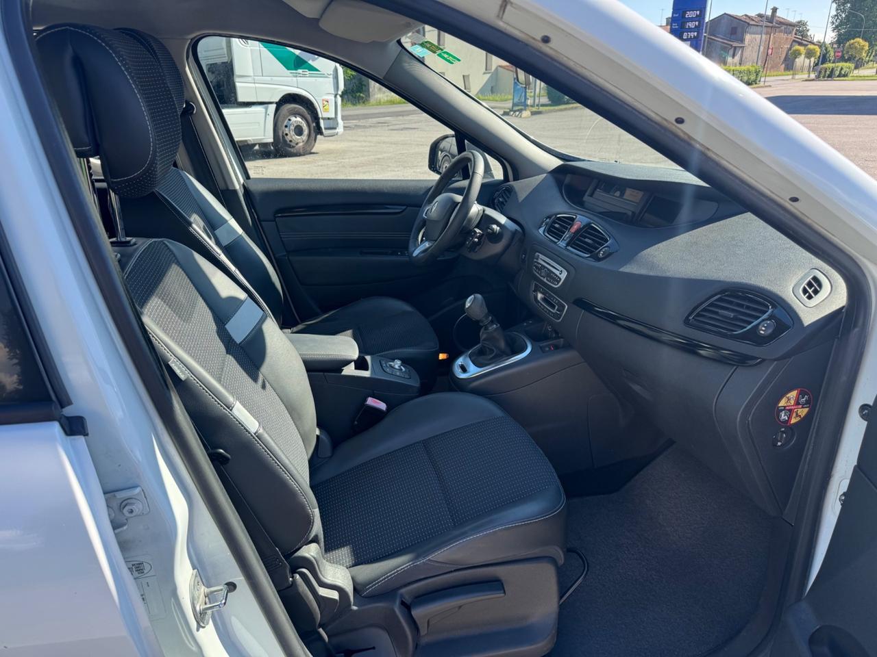 Renault Scenic Scénic X-Mod 1.5 dCi 110CV Luxe