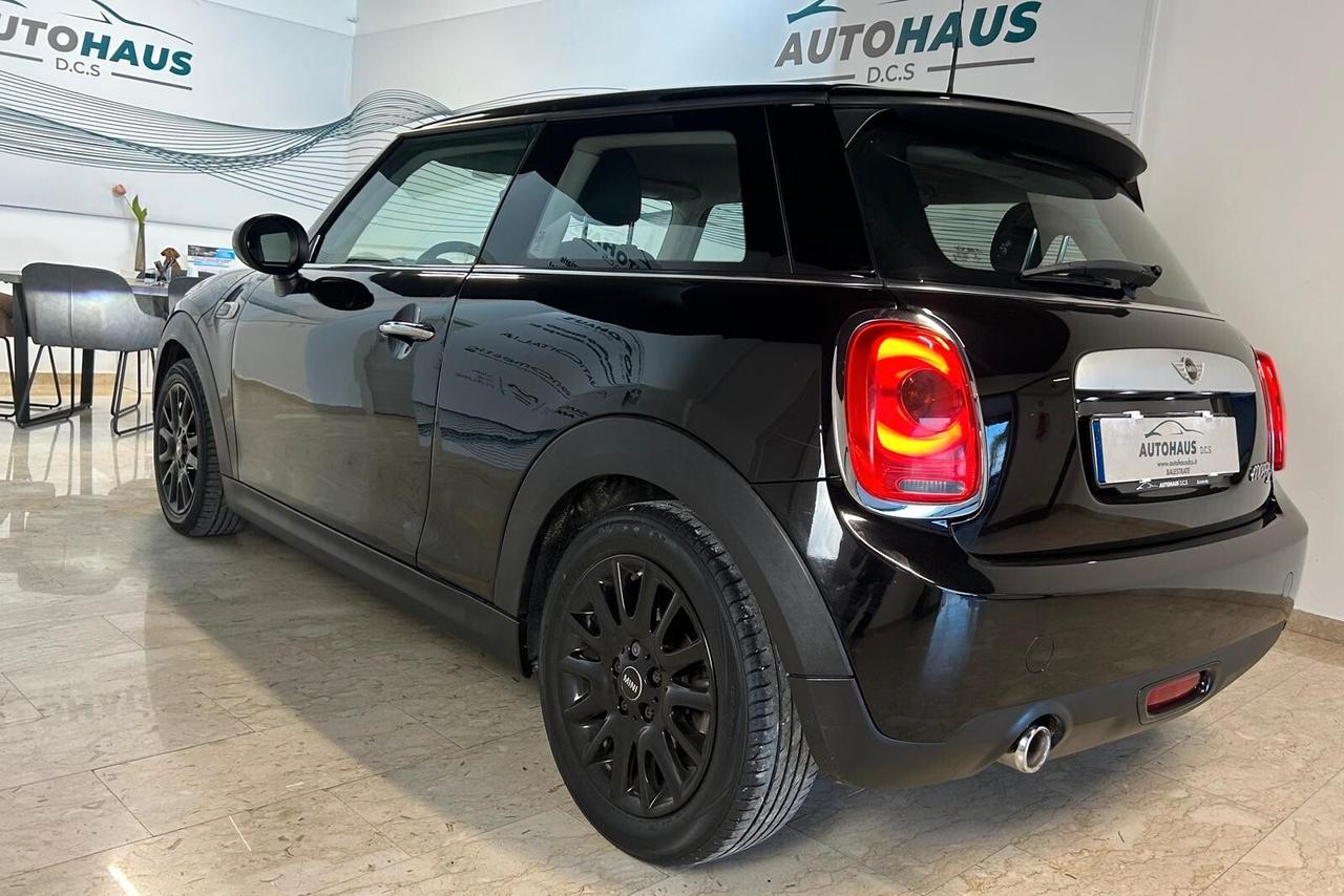 MINI COOPER D 1.5 DIESEL TOT BLACK FARO LED