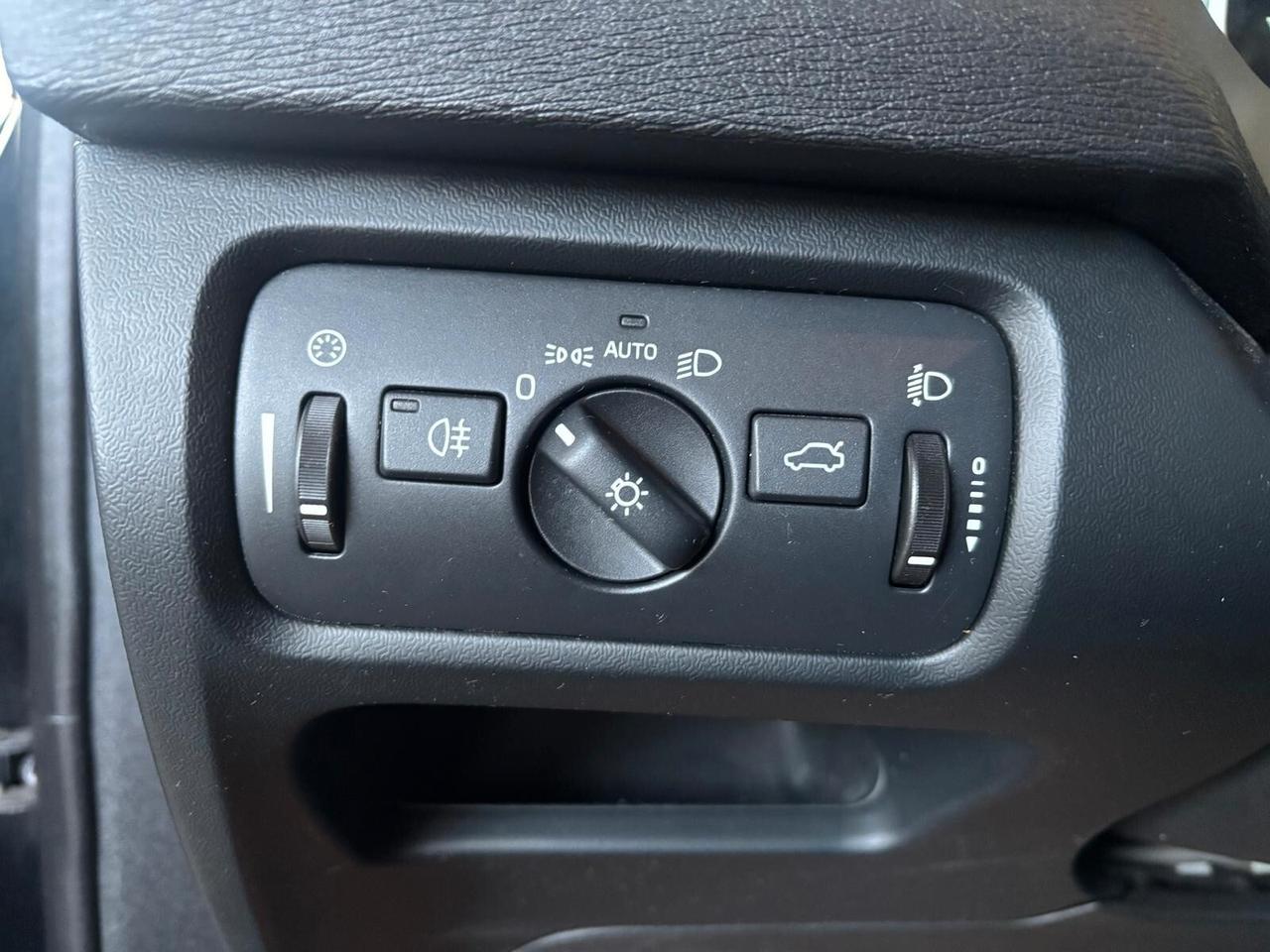 Volvo V40 D2 1.6 Summum