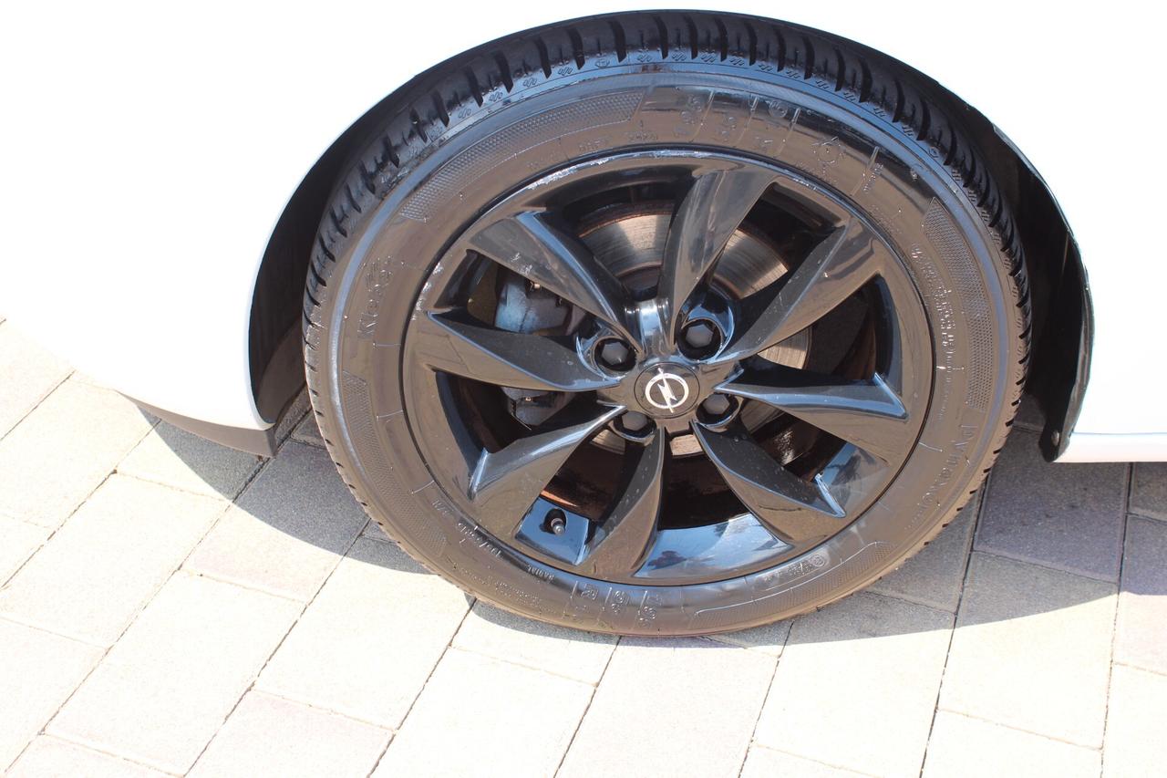 Opel Adam 1.2 70 CV Jam