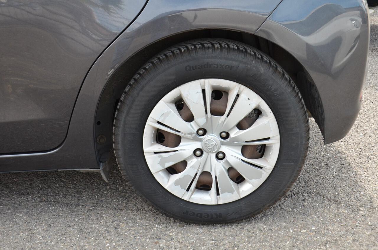 Toyota Yaris 1.0 5 porte VVT.I 69CV