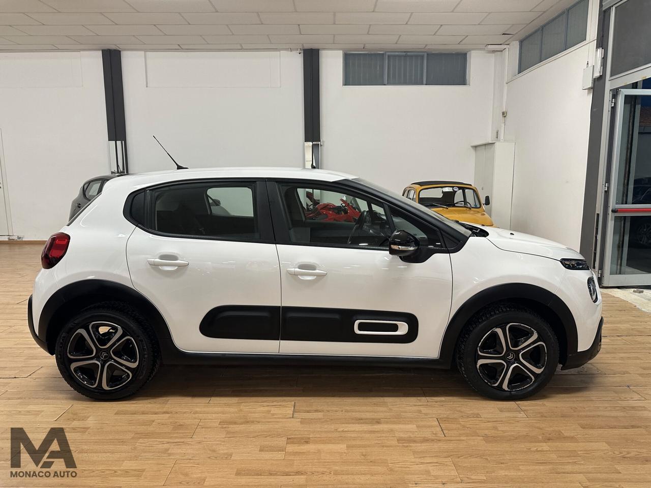 CITROEN C3 S&S SHINE BlUE HDi 100CV 2022