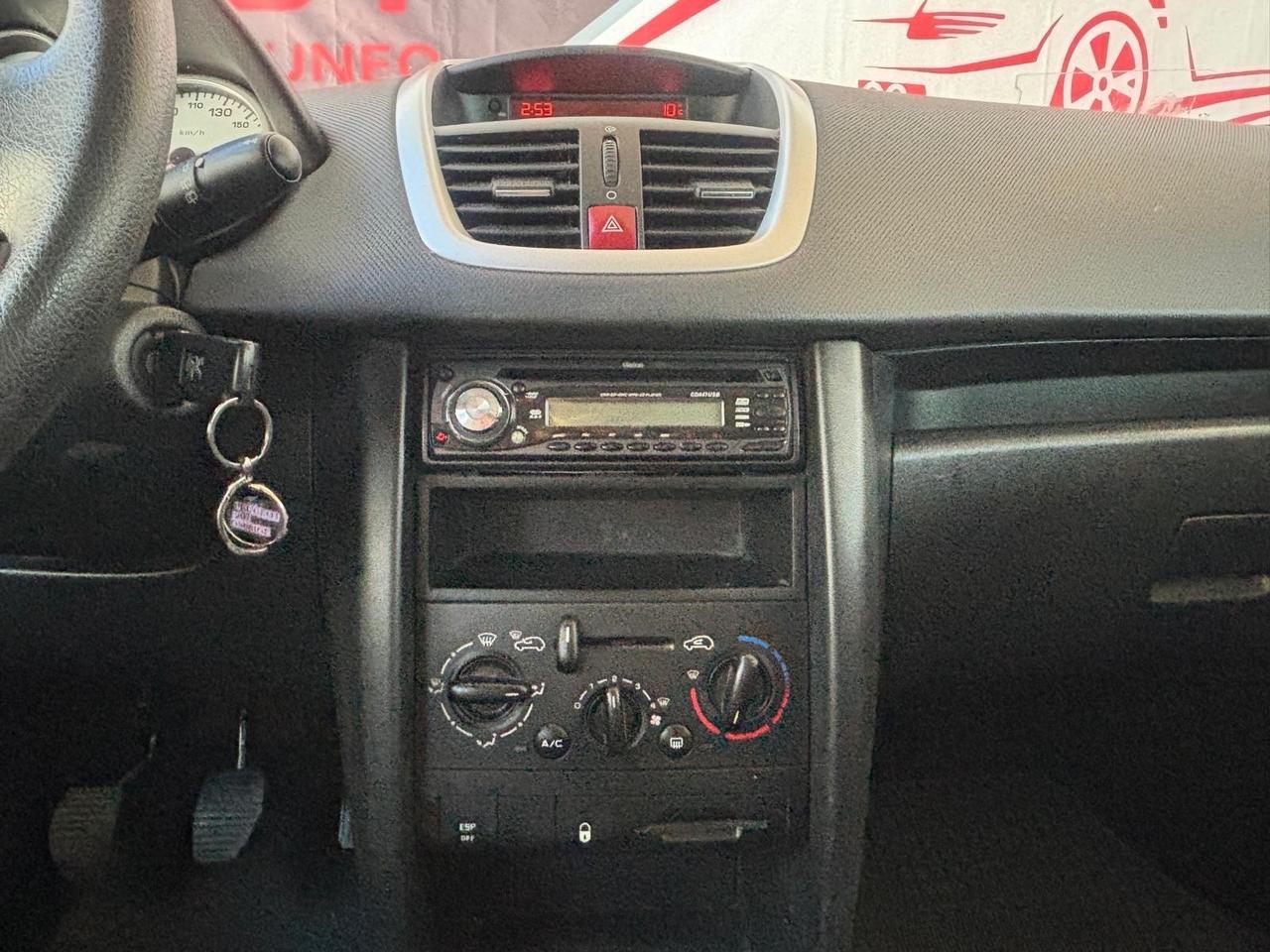 Peugeot 207 1.4 8V 75CV 5p. Energie