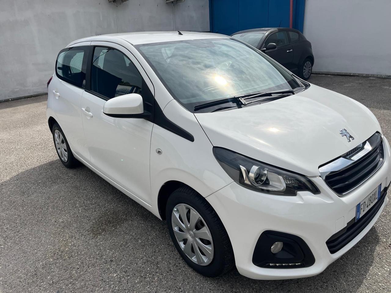 Peugeot 108-5P-1.0 gpl - Full -2016