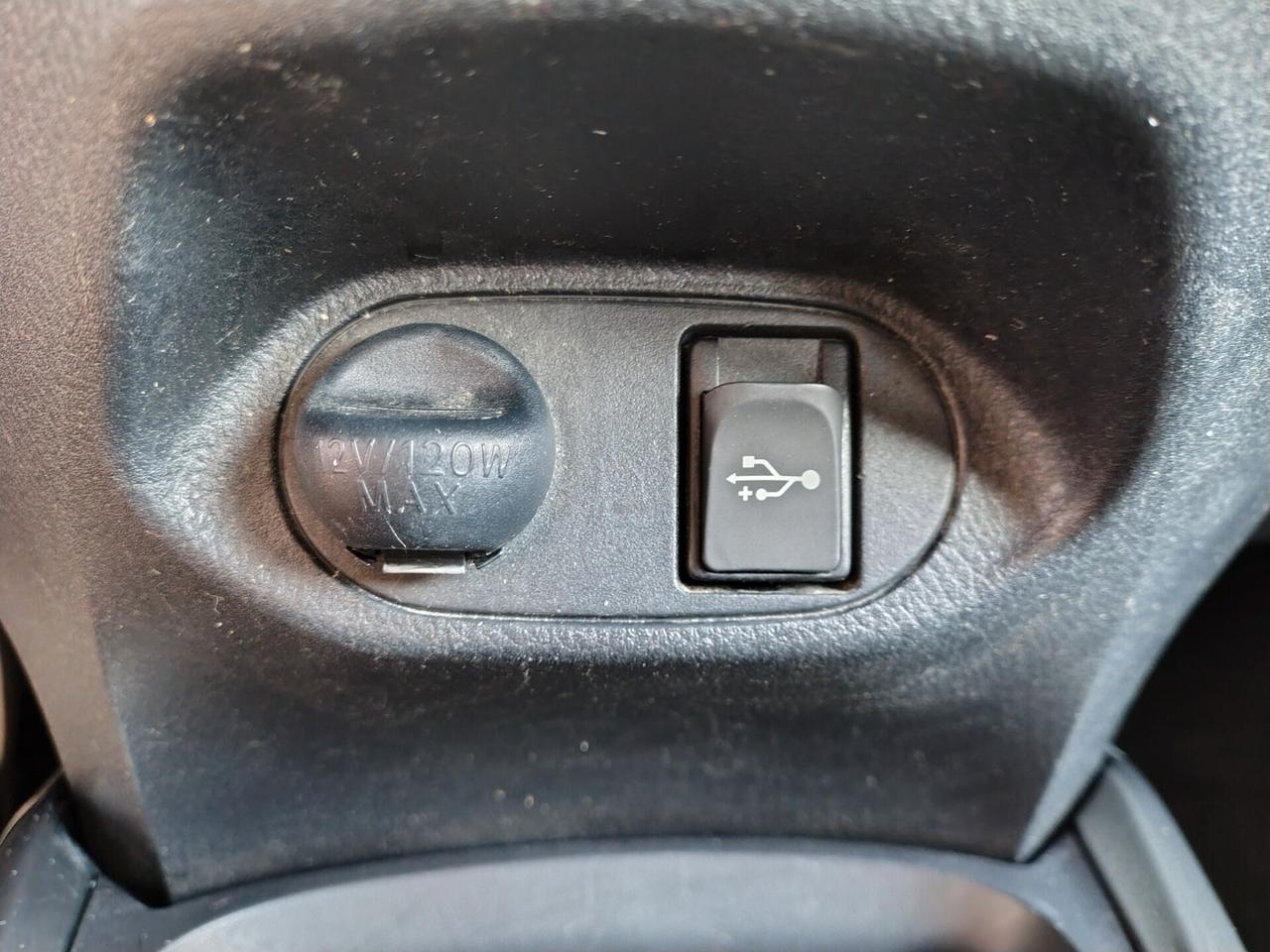 Toyota Yaris 1.5 Hybrid 5 porte Lounge