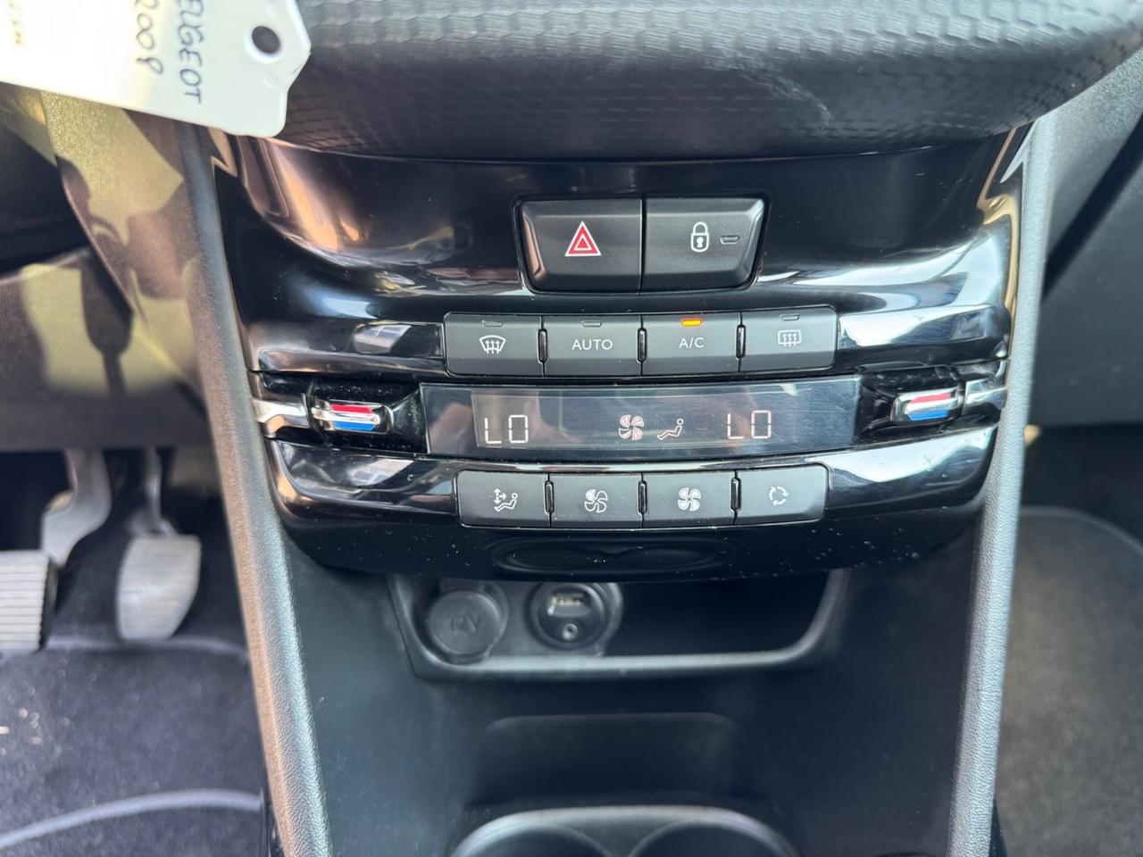 Peugeot 2008 1.6 e-HDi 92 CV Stop&Start Urban Cross NAVI PELLE TETTO
