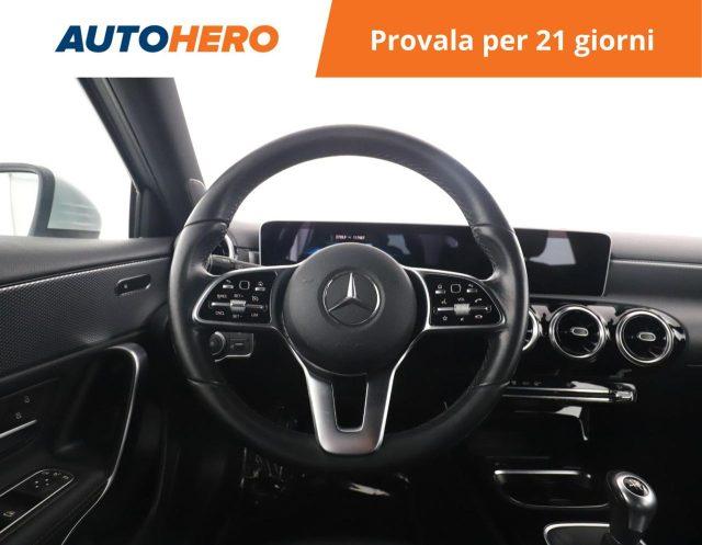 MERCEDES-BENZ A 200 Sport