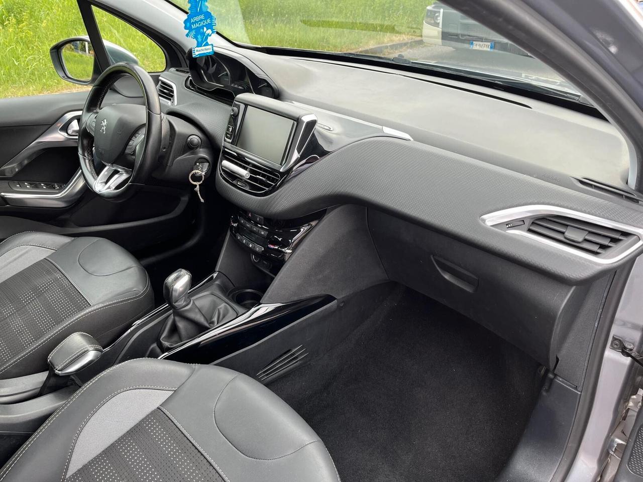 Peugeot 2008 BlueHDi 100 Allure