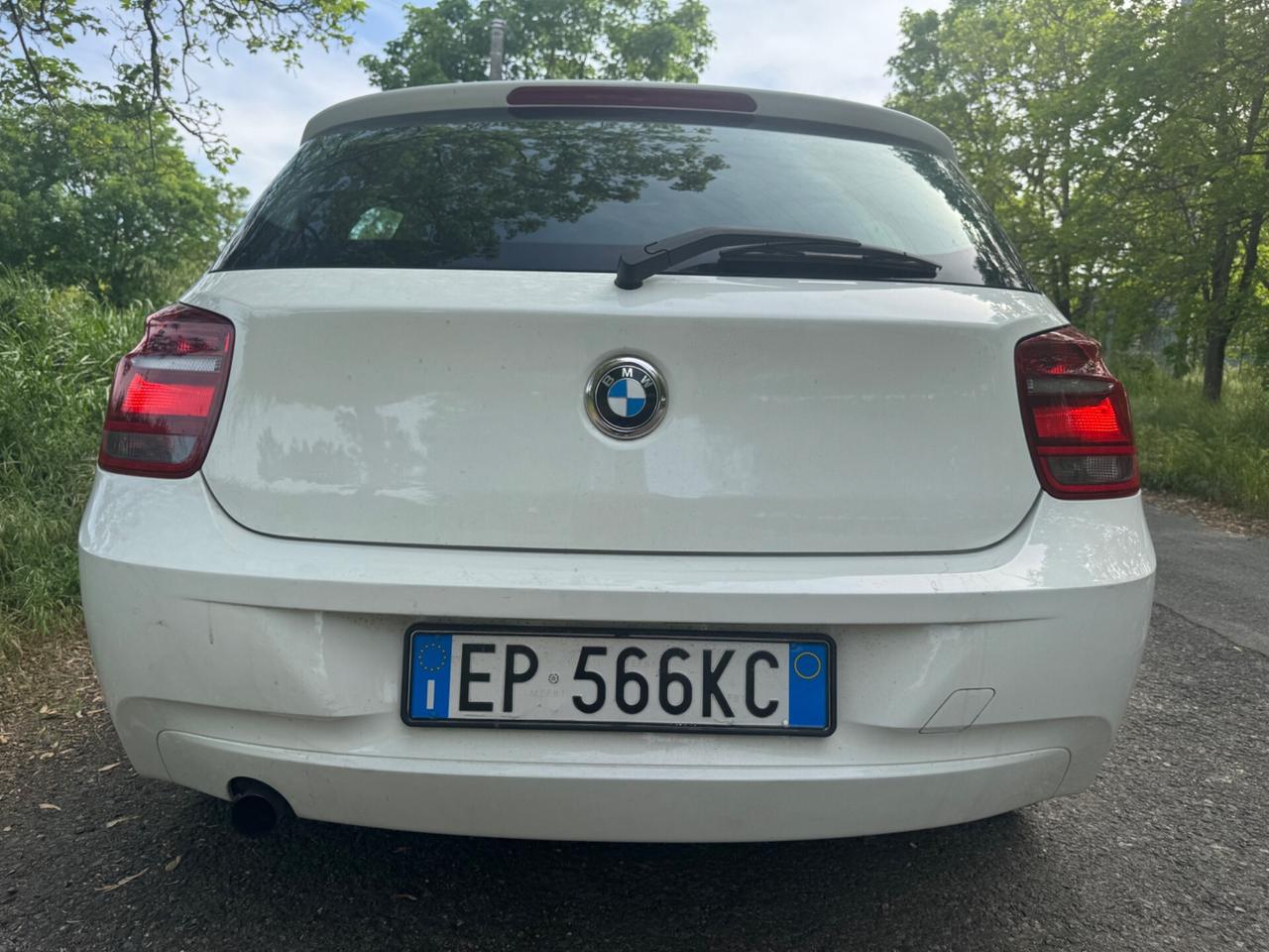 Bmw 114 114i 5p. Unique