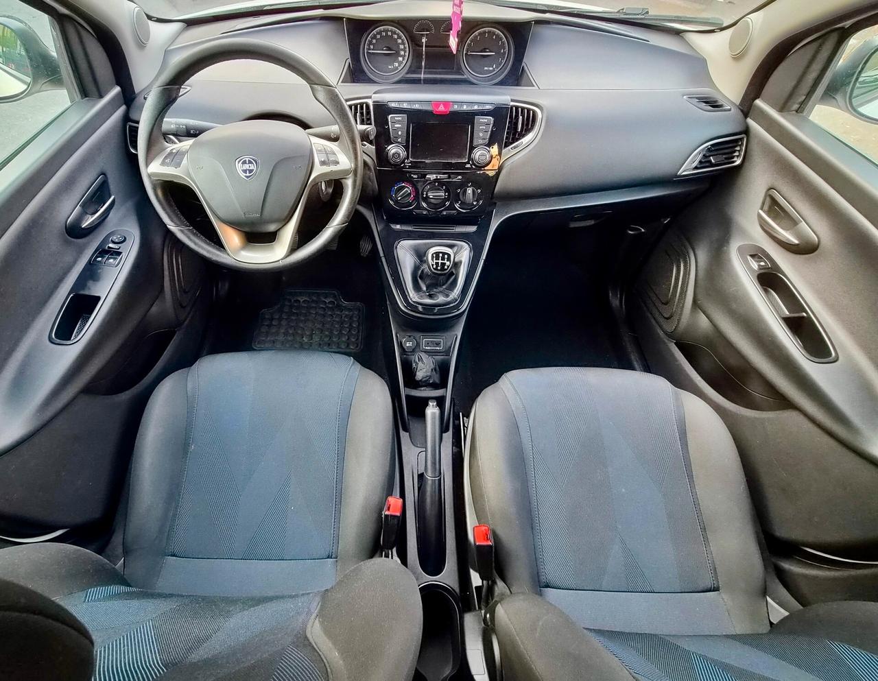 Lancia Ypsilon 1.2 69 CV 5 porte GPL Ecochic Gold