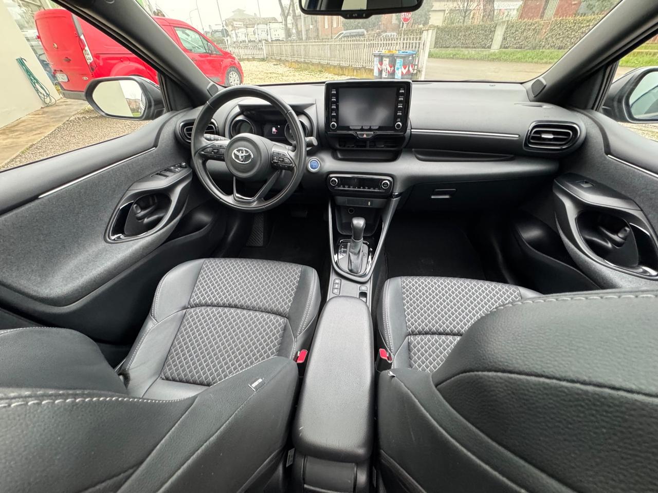 Toyota Yaris 1.5 Hybrid 5 porte Premiere