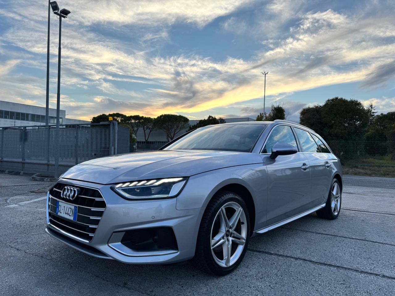 AUDI A4 Avant 2.0 Tdi Advanced - Virtual Matrix 18