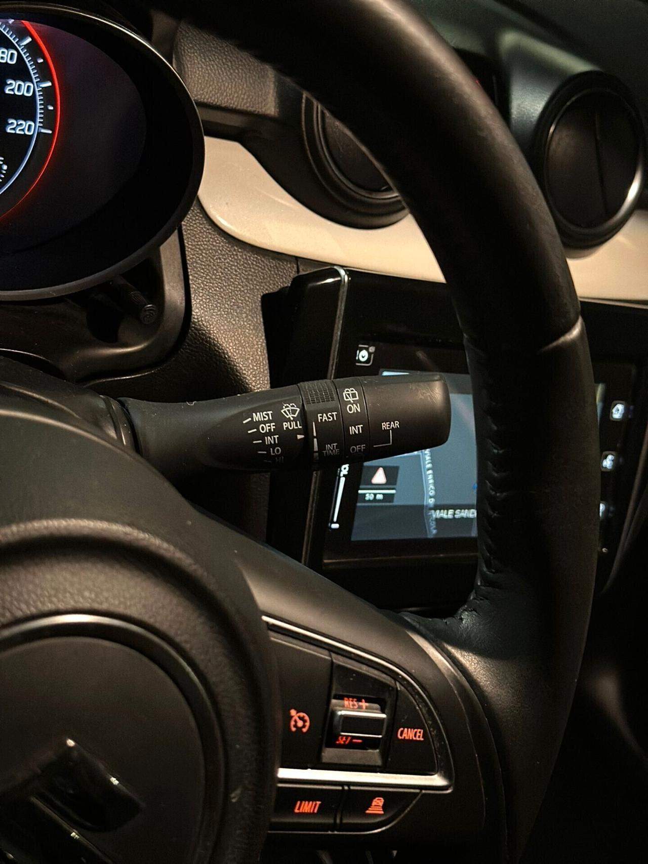 Suzuki Swift 1.2 Hybrid Top