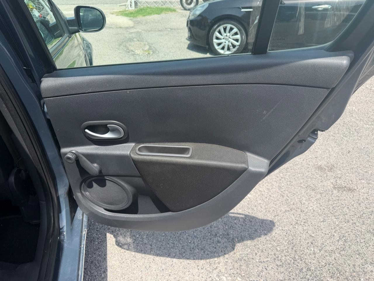 Renault Clio 1.2 16V 5 porte GPL Dynamique