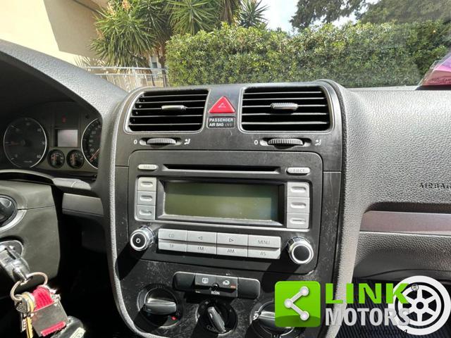 VOLKSWAGEN Jetta 1.9 TDI DPF Sportline