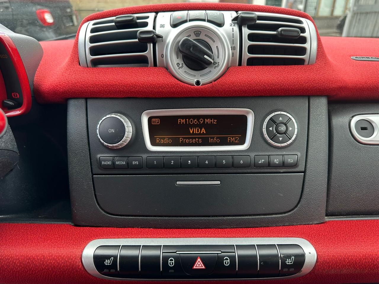 Smart ForTwo 1000 52 kW MHD coupé passion