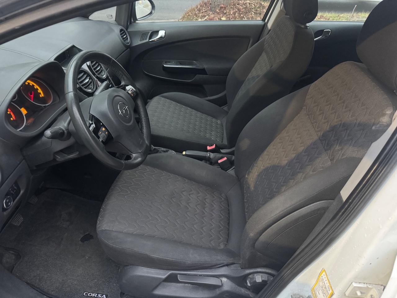 Opel Corsa 1.2 85CV 5 P GPL neopat garanzia 12 mesi