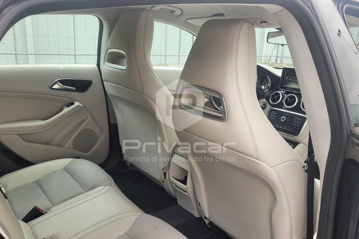 MERCEDES CLA 200 d S.W. Automatic Business