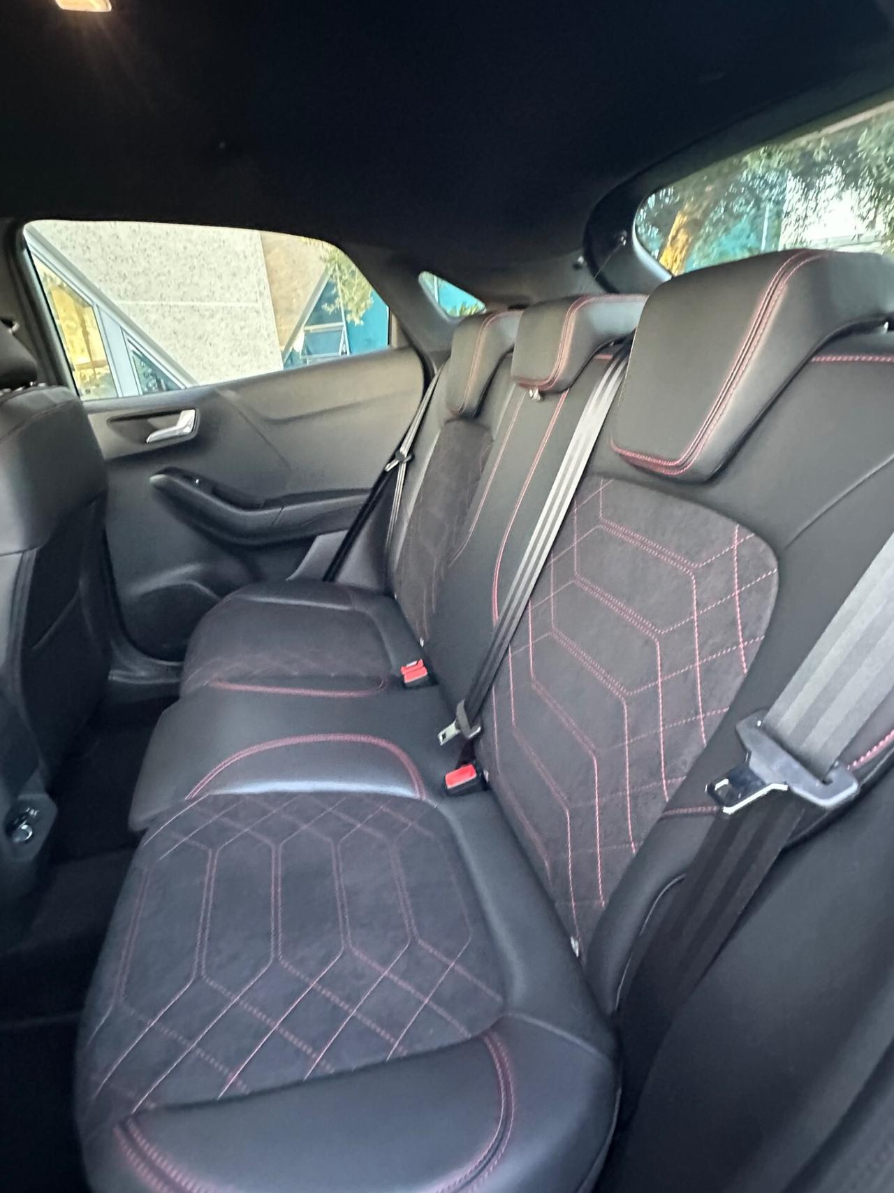 Ford Puma 1.0 h S&S ST-Line X noleggio no scoring