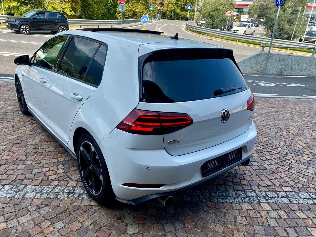 Volkswagen Golf GTI Performance 2.0 230 CV TETTO HONEY COMB KEY LESS