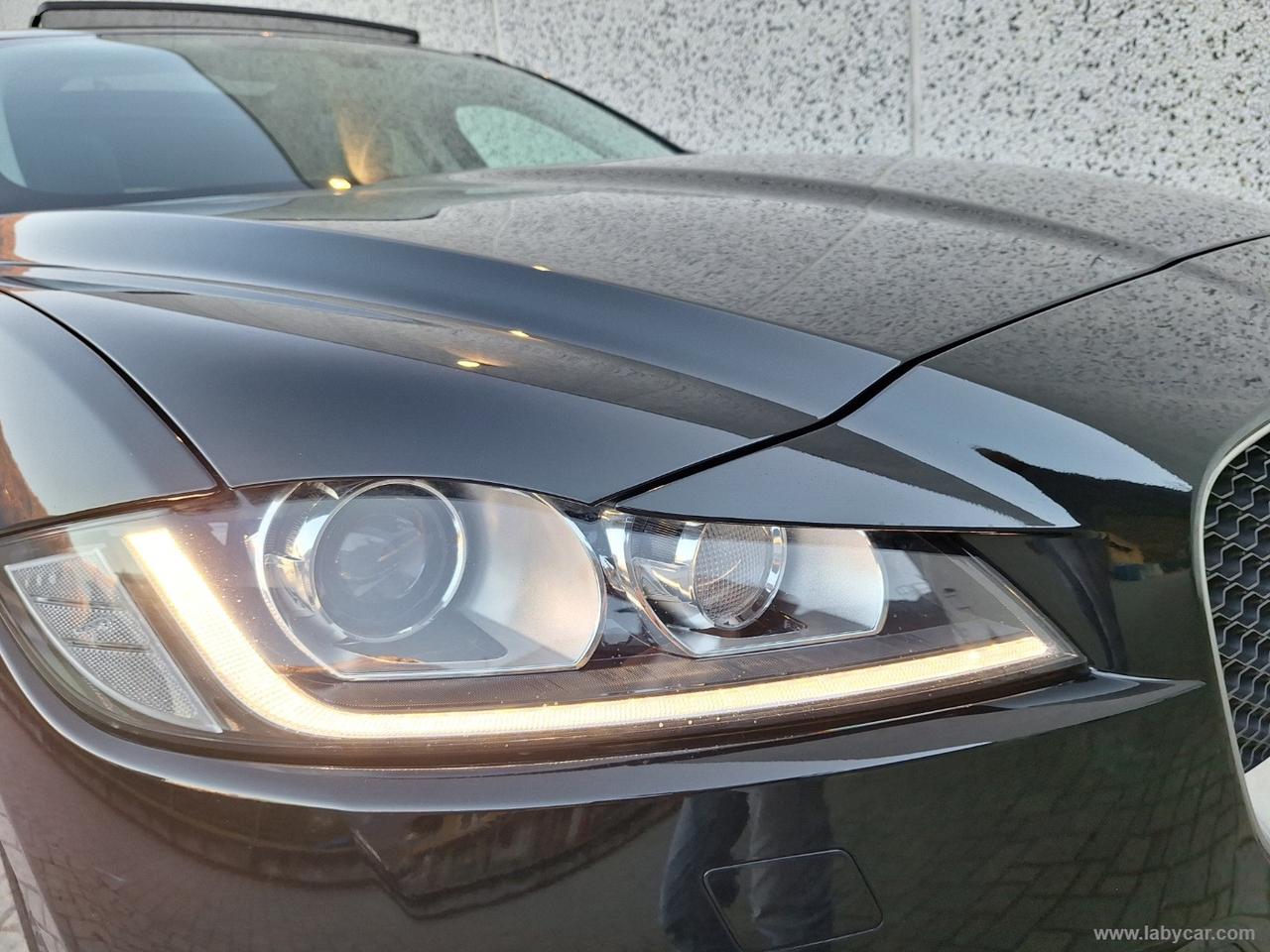 JAGUAR F-Pace 2.0 D 180 CV AWD aut. R-Sport TETTO