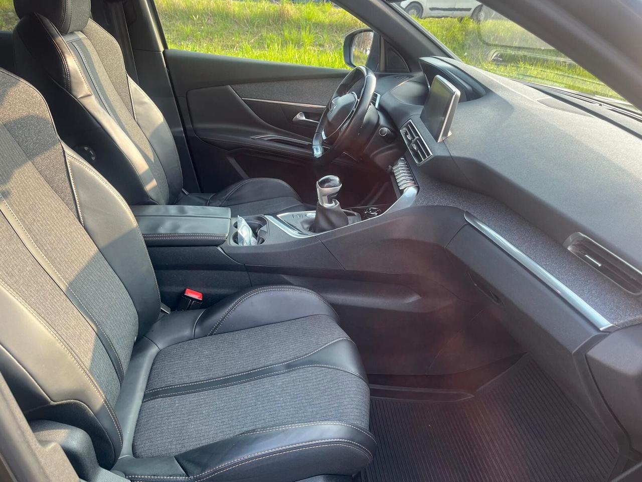 Peugeot 3008 BlueHDi 120 S&S Allure