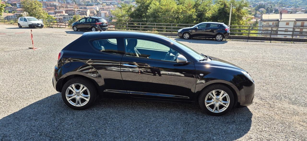 Alfa Romeo MiTo 1.3 JTDm-2 95CV Distinc-Unipripriet