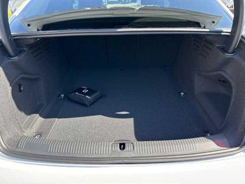 Audi A4 V 2019 Berlina 30 2.0 tdi mhev S line edition 136cv s-tronic