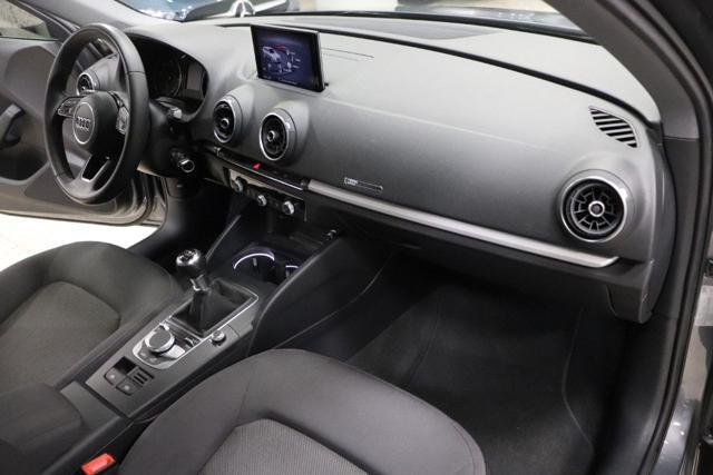 AUDI A3 SPB 30 TDI Business