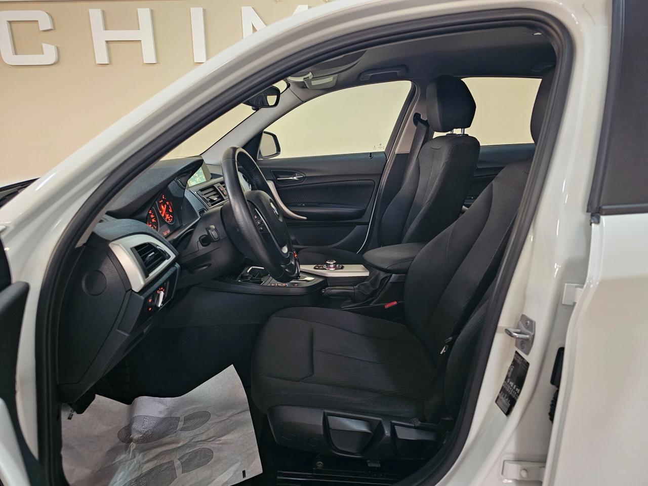 Bmw 116 116d 5p. Urban