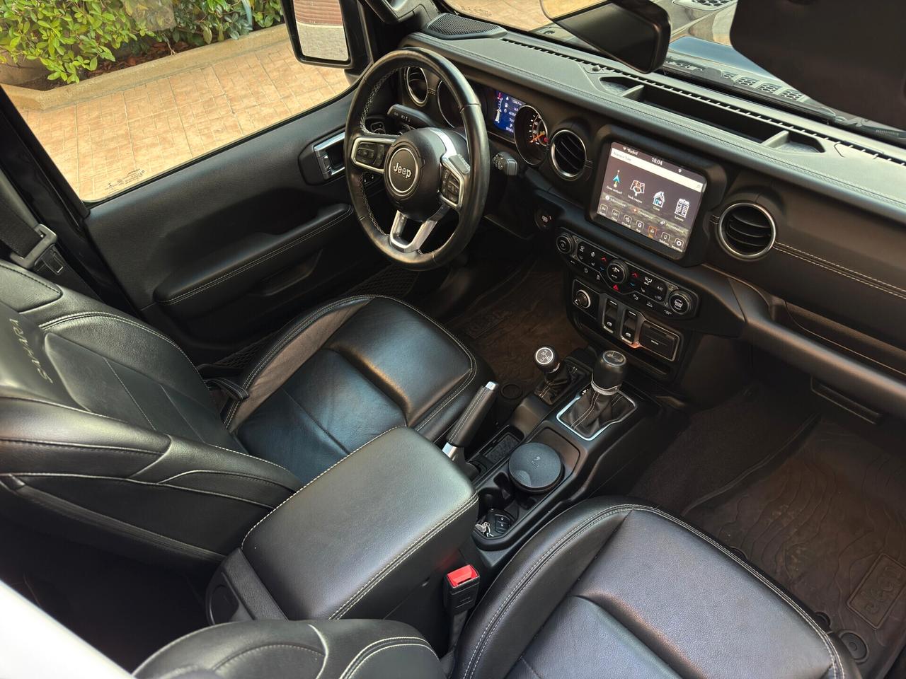 Jeep Wrangler 2.0 Turbo Sahara 272 cv