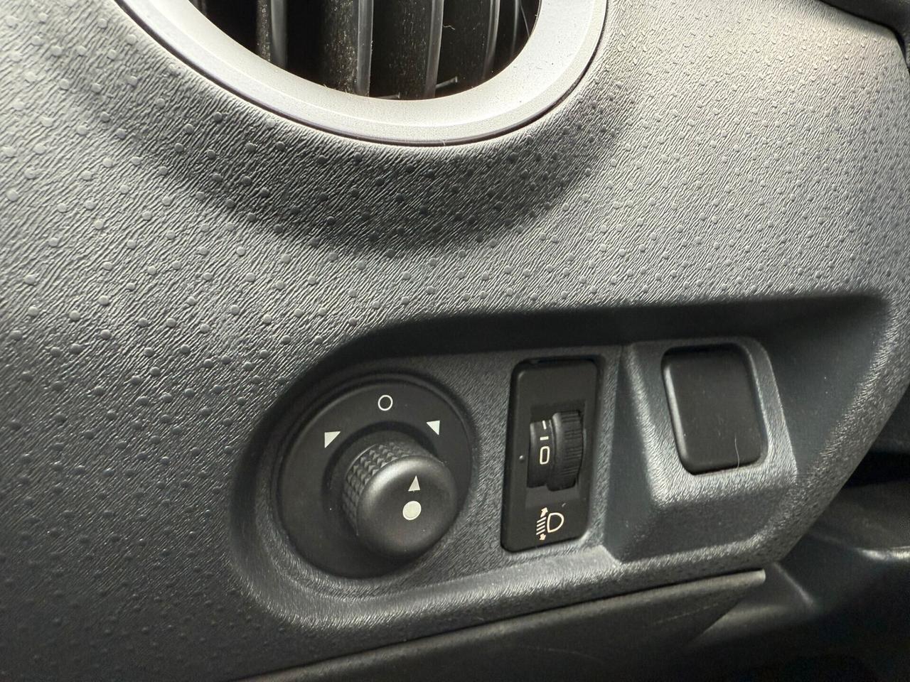 Citroen C3 1.1 BENZINA neo-pat 99.000KM