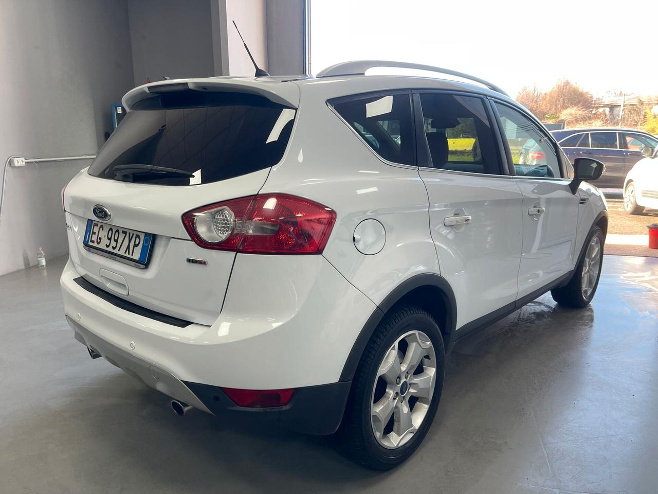 Ford Kuga 2.0 TDCi 140 CV 2WD Titanium DPF
