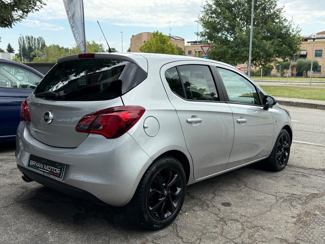 Opel Corsa 1.4 90CV GPL Tech 5 porte Cosmo