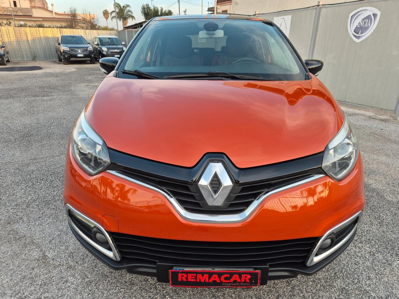 Renault CAPTUR 0.9 cc 90 CV FULL OPTIONAL NUOVA