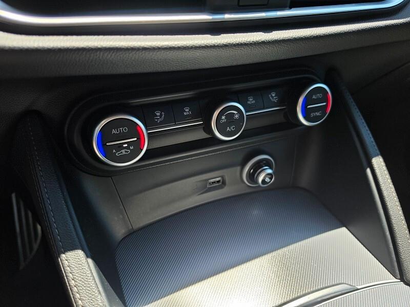 ALFA Stelvio 2.2 TD 190 AT8 Q4 Sprint NAV XENO CAM