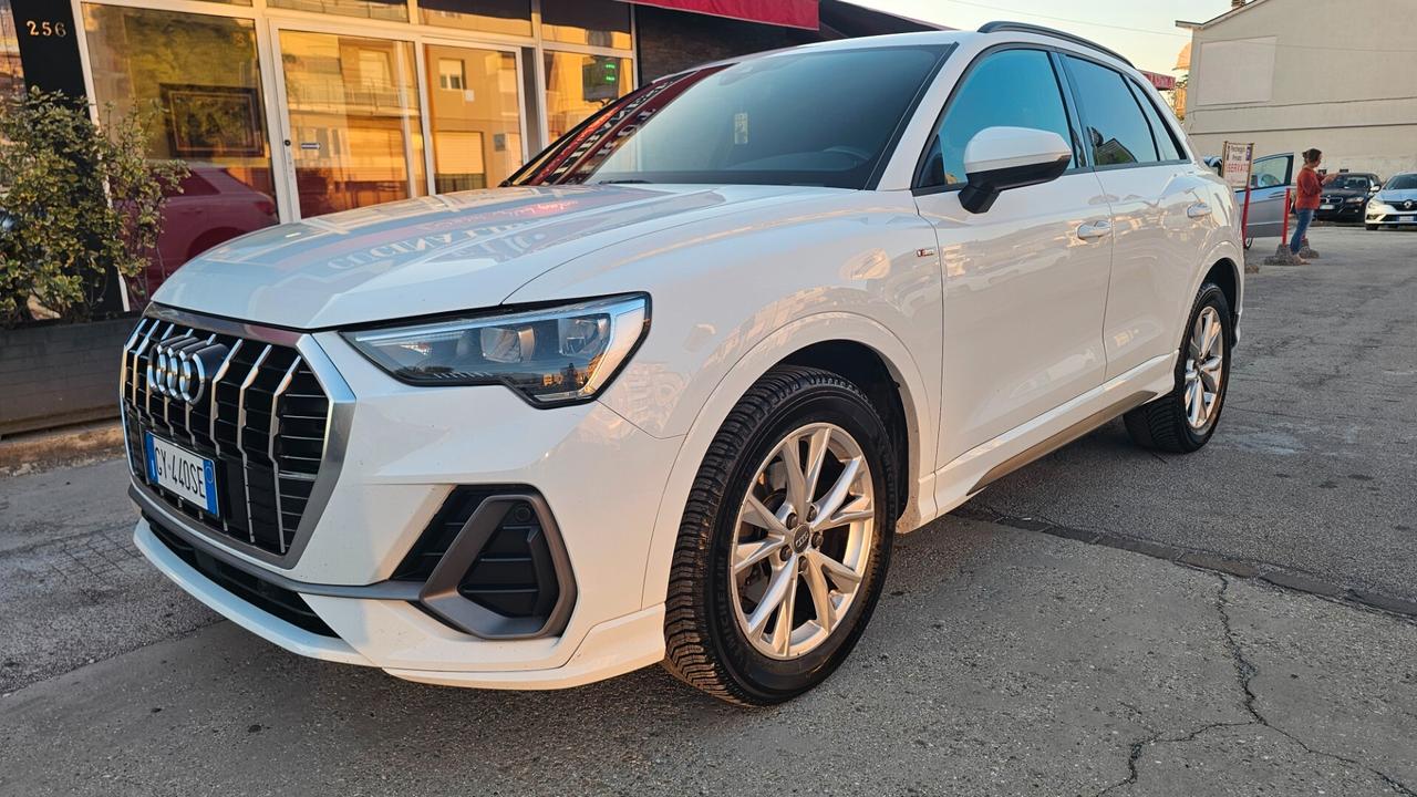 Audi Q3 35 TDI S tronic line edition