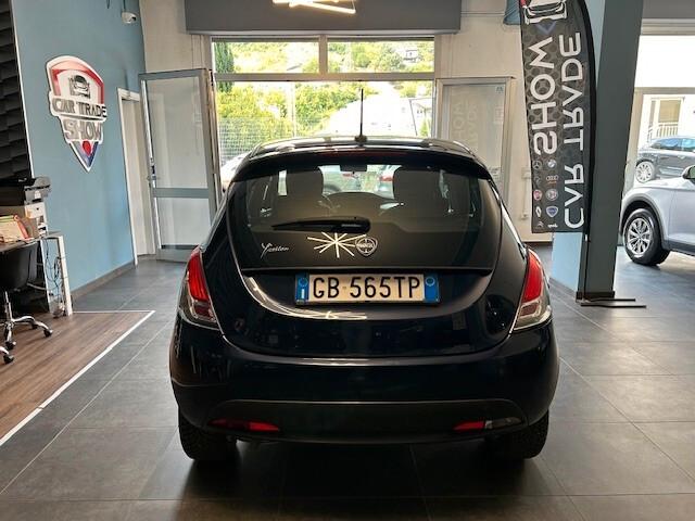 Lancia Ypsilon 1.2 69 CV 5 porte GPL Ecochic Silver