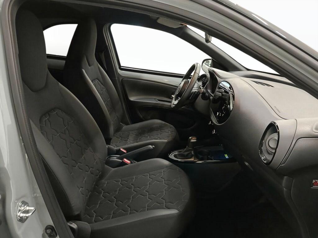 Toyota Aygo X 1.0 Lounge S-CVT