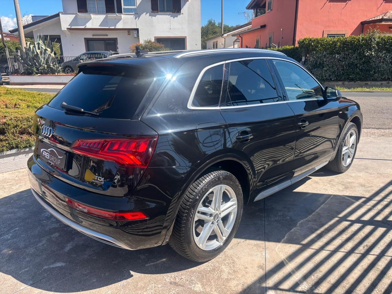 Audi Q5 2.0 TDI quattro S tronic line plus