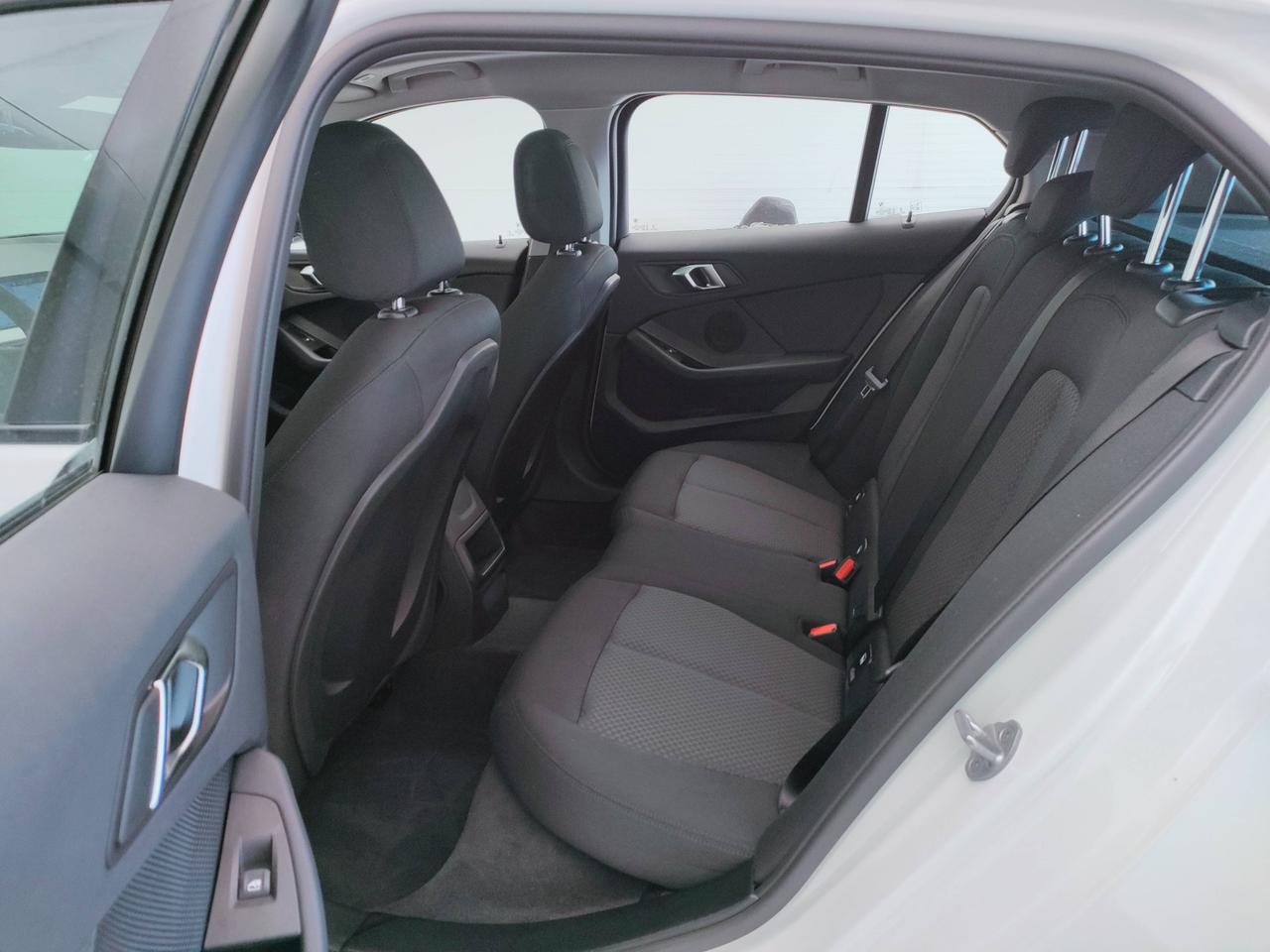 BMW Serie 1 F40 - 116i Msport Exterior auto