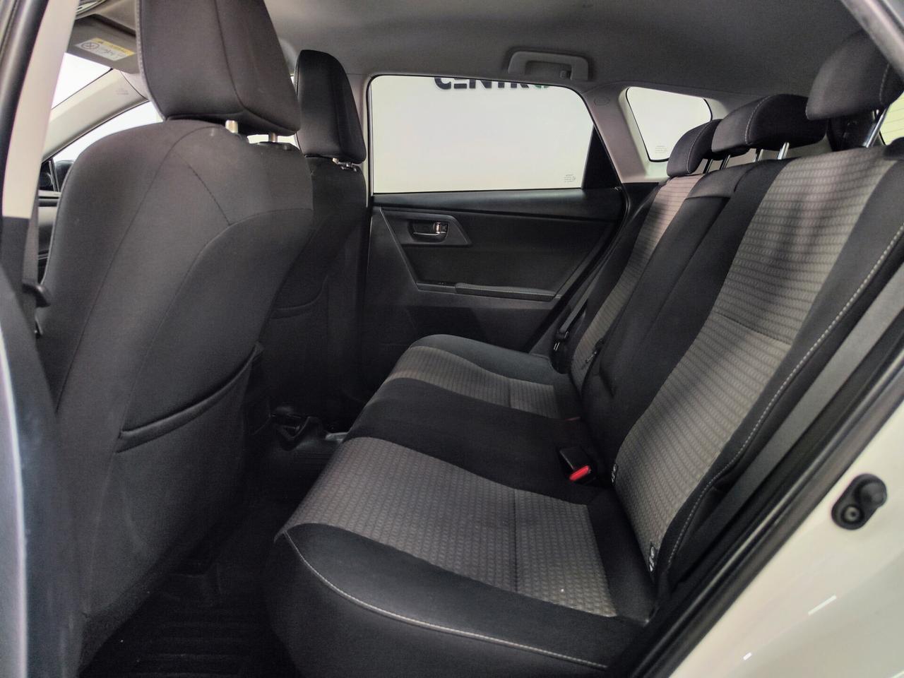Toyota Auris 1.8 90cv Hybrid Lounge Automatica